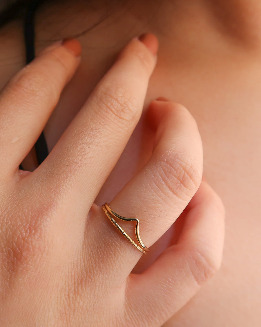 Sculptural Studded Wave-Band Engagement Ring | Ken & Dana Design